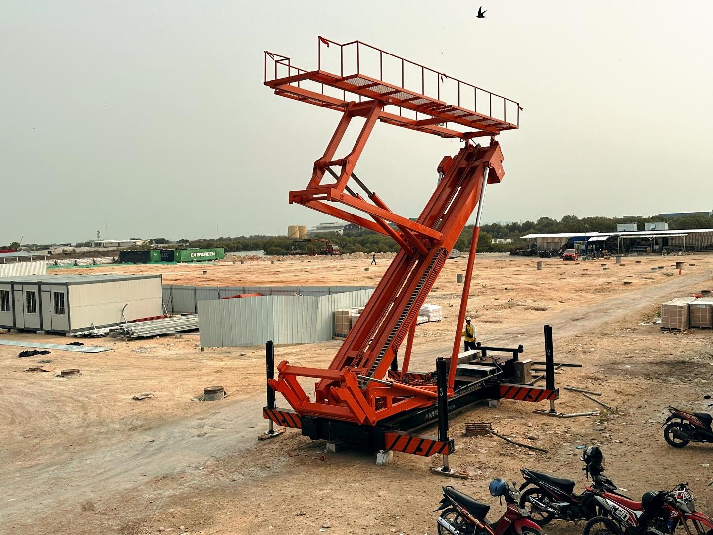 華鷹機械高空壓瓦機操作的注意事項